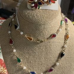 Vintage Necklace And Earrings 