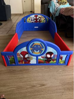 Toddler bed