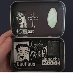 Custom Altoid Tin Wallet