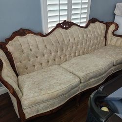 Vintage Victorian Sofa $200 Eastvale