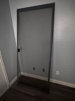 Screen door