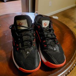Nike Jordan black bright crimson