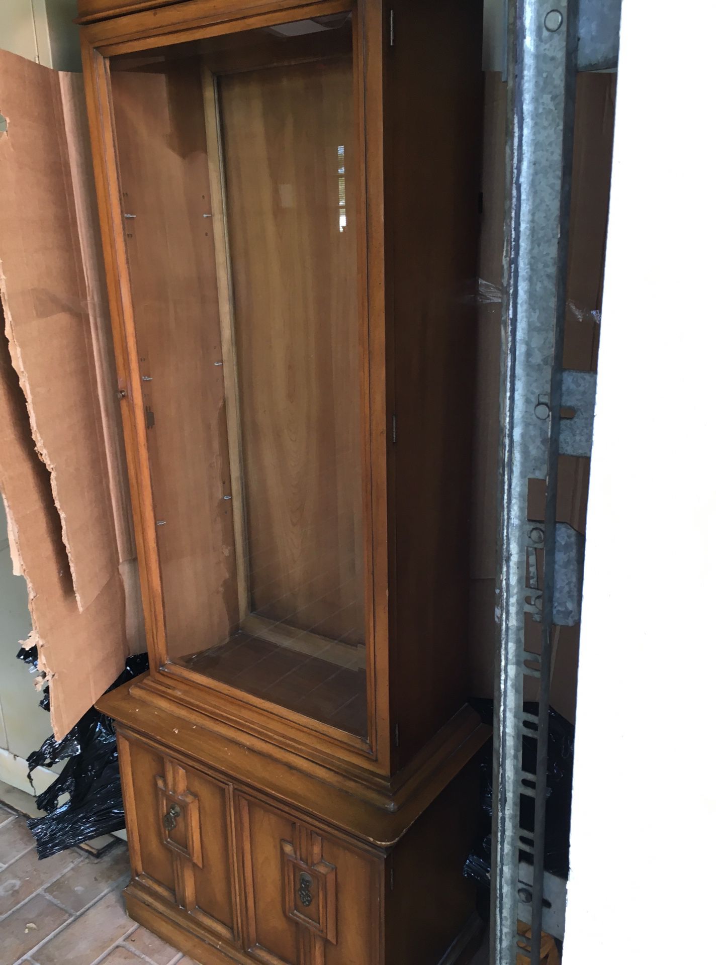 Small china cabinet on stand : excellent condition.