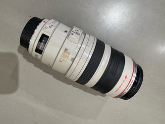 Canon  EF 100–400 mm f/4.5–5.6L IS USM
