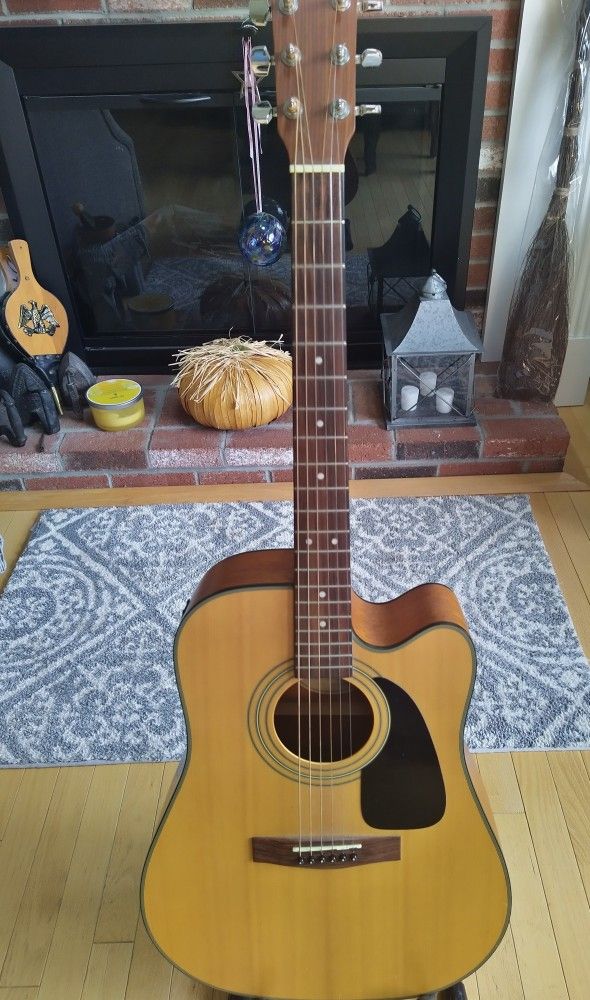 Fender Acoustic Electric Guitar