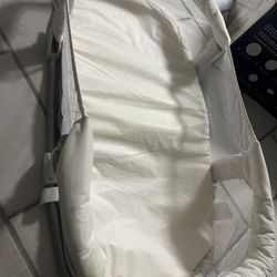 Summer infant baby bassinet