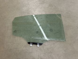 USED: 2017-2021 OEM Civic Hatchback RR Door Window