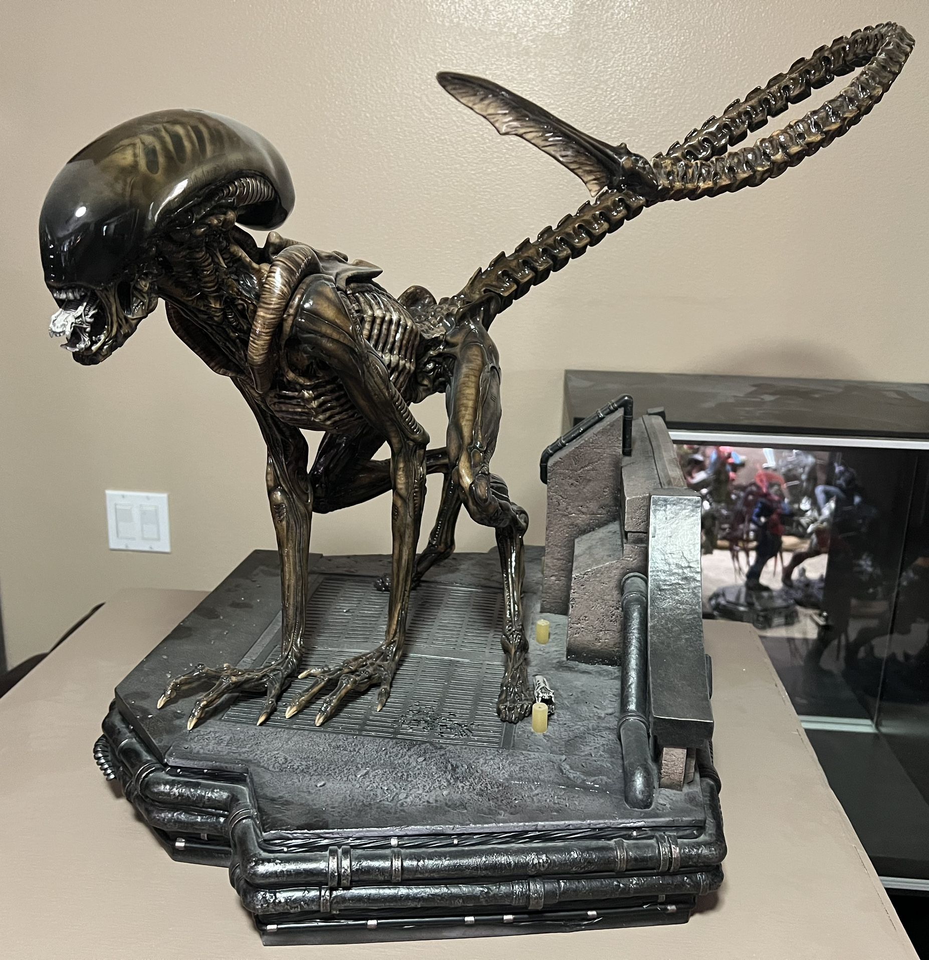 Prime 1 Dog alien 1/3 Nt. Sideshow/Predator/Custom Statue