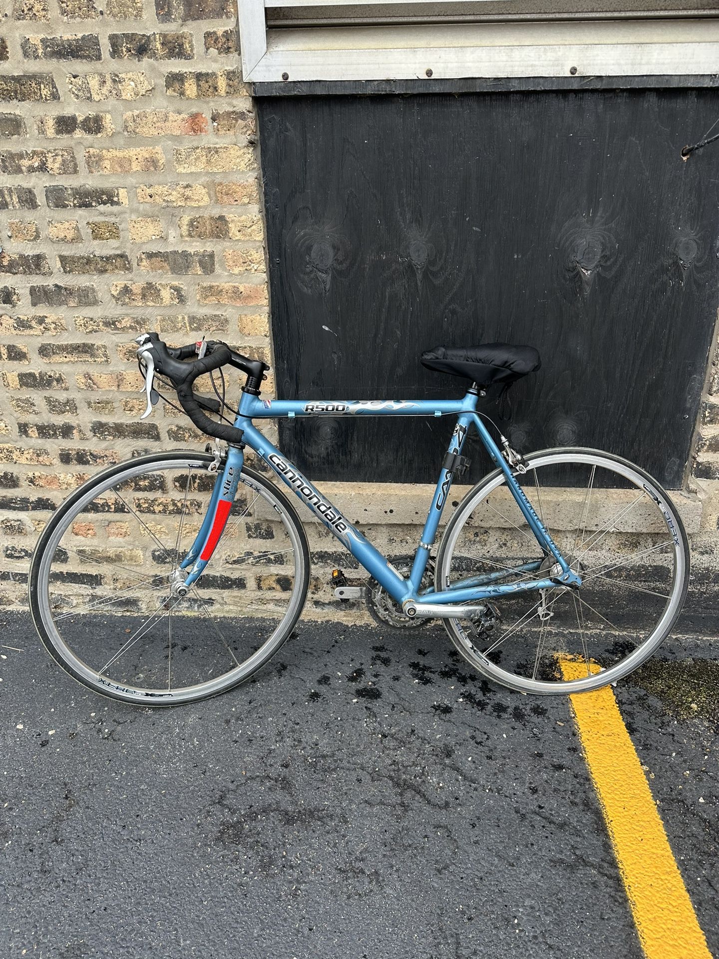 CANNONDALE bike (read description)