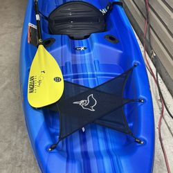 Pelican Challenger 100 10’ Kayak W/paddle