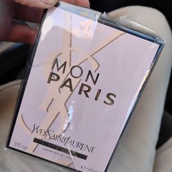 Mon Paris Yves Saint Laurent Perfume 
