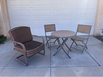 FREE Outdoor Furniture