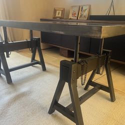 Modern Coffee table - Adjustable Height! 