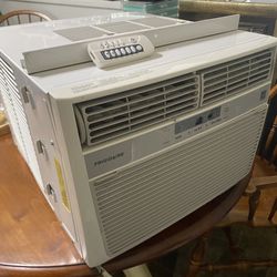 Window Air Conditioner 