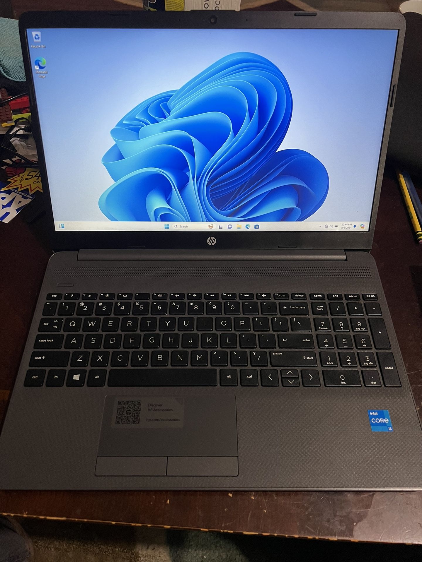 HP 250 G8 NoteBook Core i5-1135G7 2.4 GHz 16 GB 256 GB SSD Win11 Laptop