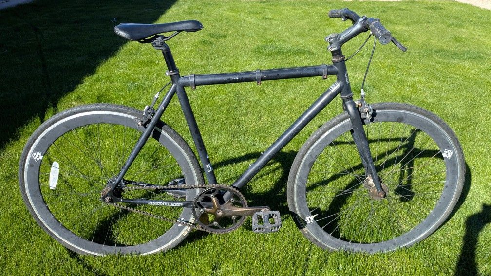 American Flyer Fixie Bike (54cm, Medium) - Excellent Condition