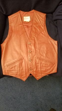 LAvion Mens Leather Vest