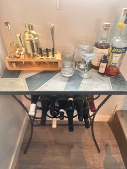 Bar or entry table