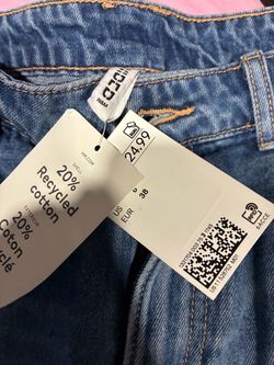 Divided shorts new