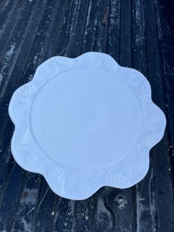 Milk White Cake Plate