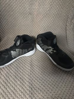 Nike Kids Shoes Size 2Y