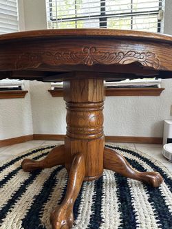 Round Wood Pedestal Table
