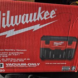 Milwaukee Wet/Dry Vacuum 