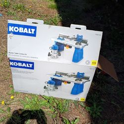 Router with table