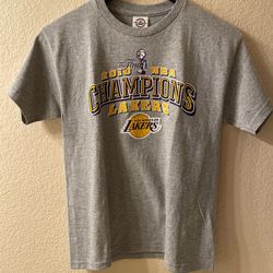 Vintage 2010 NBA Champions Los Angeles Lakers,  Youth Tshirt,  Size L