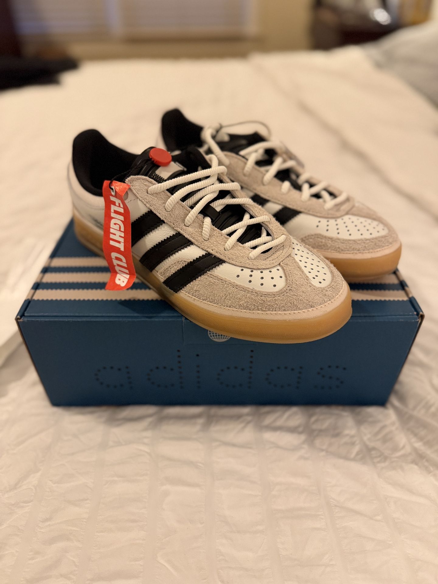 adidas BAD BUNNY GAZELLE INDOOR. Size US 8 Men’s