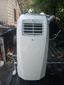 New Lg 10,000 Btu Portable A.c. Unit w/ Duct