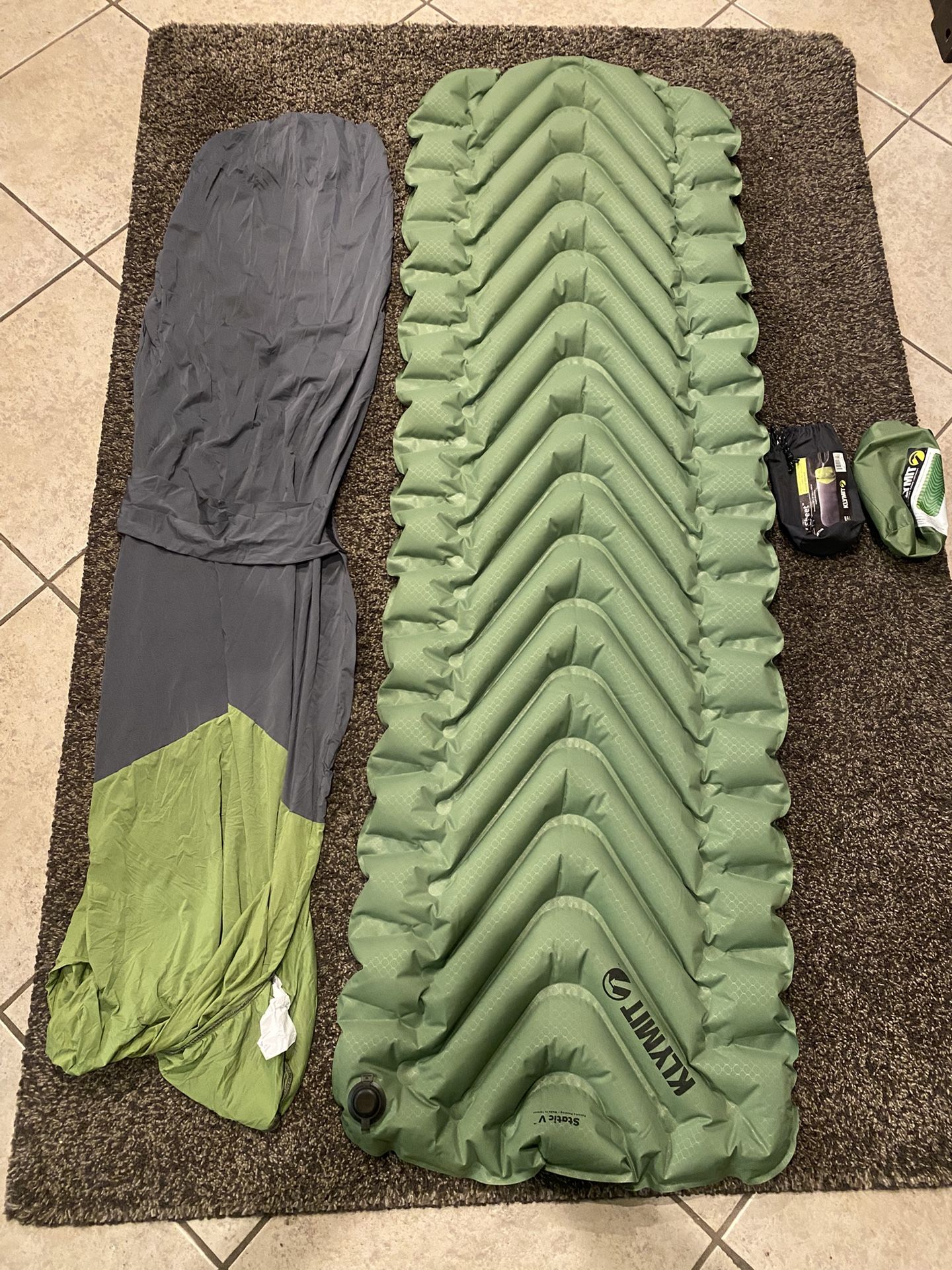 klymit static v2 and fitter sheet cover air mattress bed ultralight