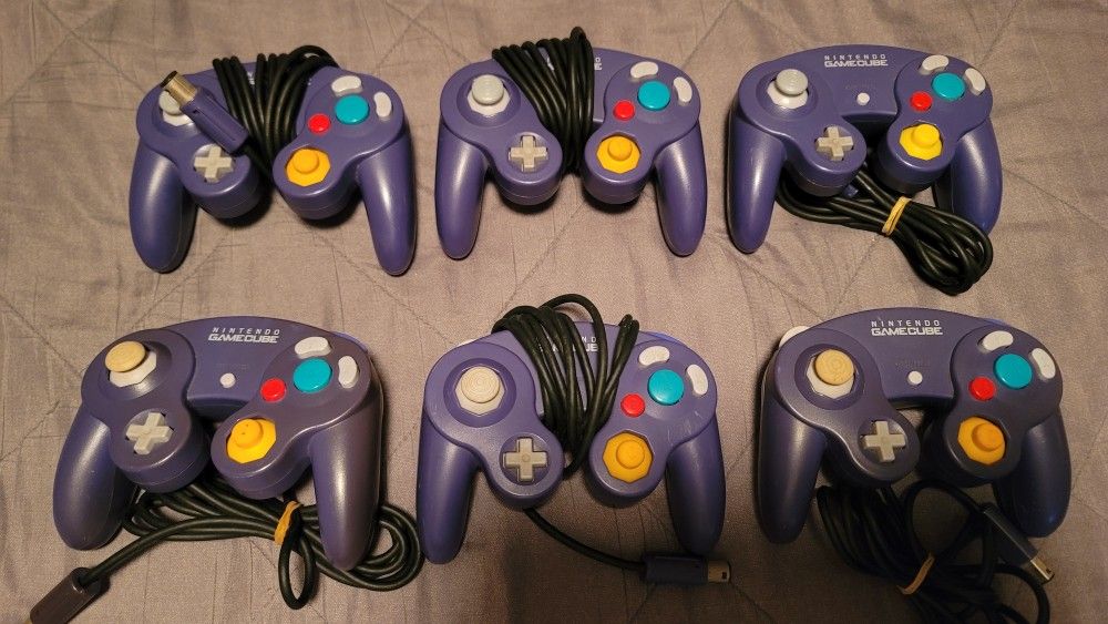Nintendo GameCube indigo original controllers