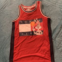 Space jam: A New Legacy X Tommy Jeans bugs bunny. Boys Medium 12/14.