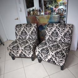 Two Confortable Armchairs Perfect Conditions,👍,