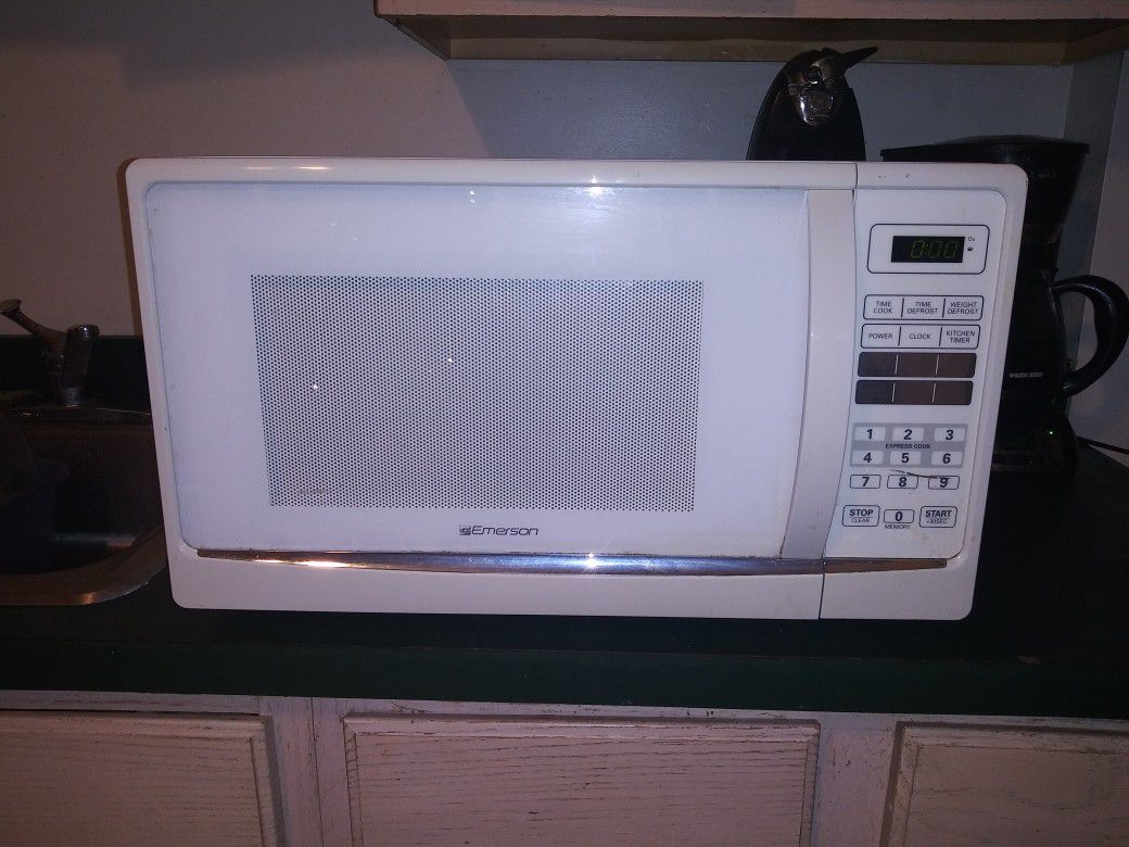 Emerson 1000w microwave