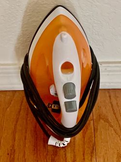 CLOTHES IRON