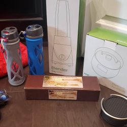 Brand New Blender And Food Scale / Servers/ Coasters/ Water Bottles/ Table Cloth 