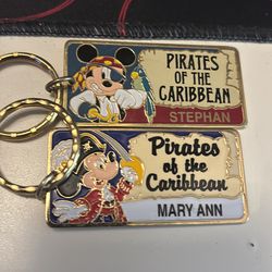 Disney pins