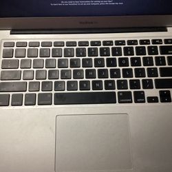 MacBook 2017 ( I Think)