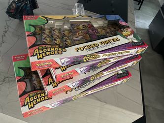 Pokémon TCG Mega Evolution—Ascended Heroes Focused Fighters Premium Collection