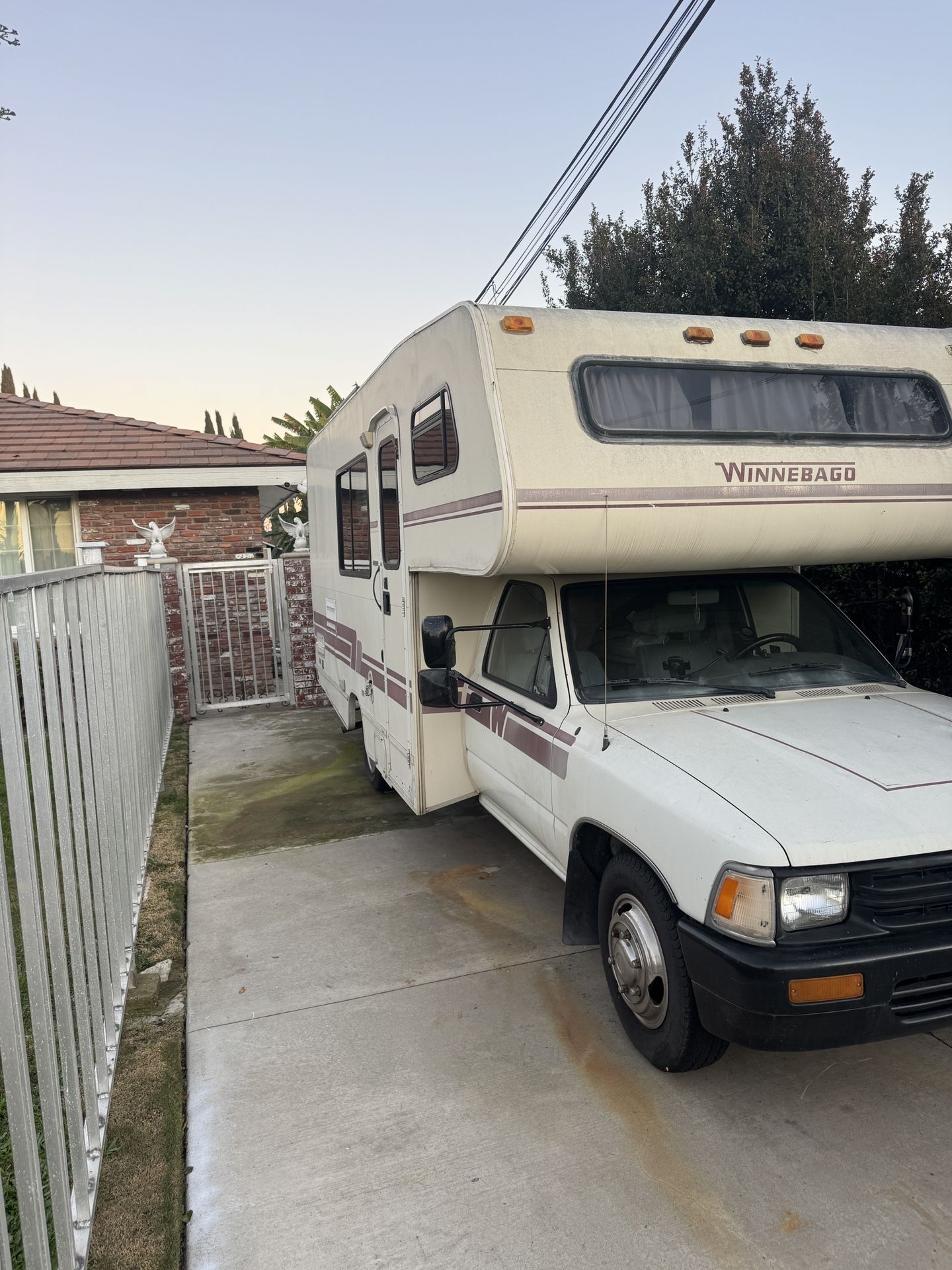 1990 Toyota Rv Motorhome Winnebago for Sale in Anaheim, CA - OfferUp