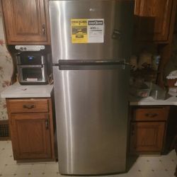 STAINLESS STEEL REFRIGERATOR 
