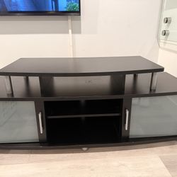 Black TV A stand 
