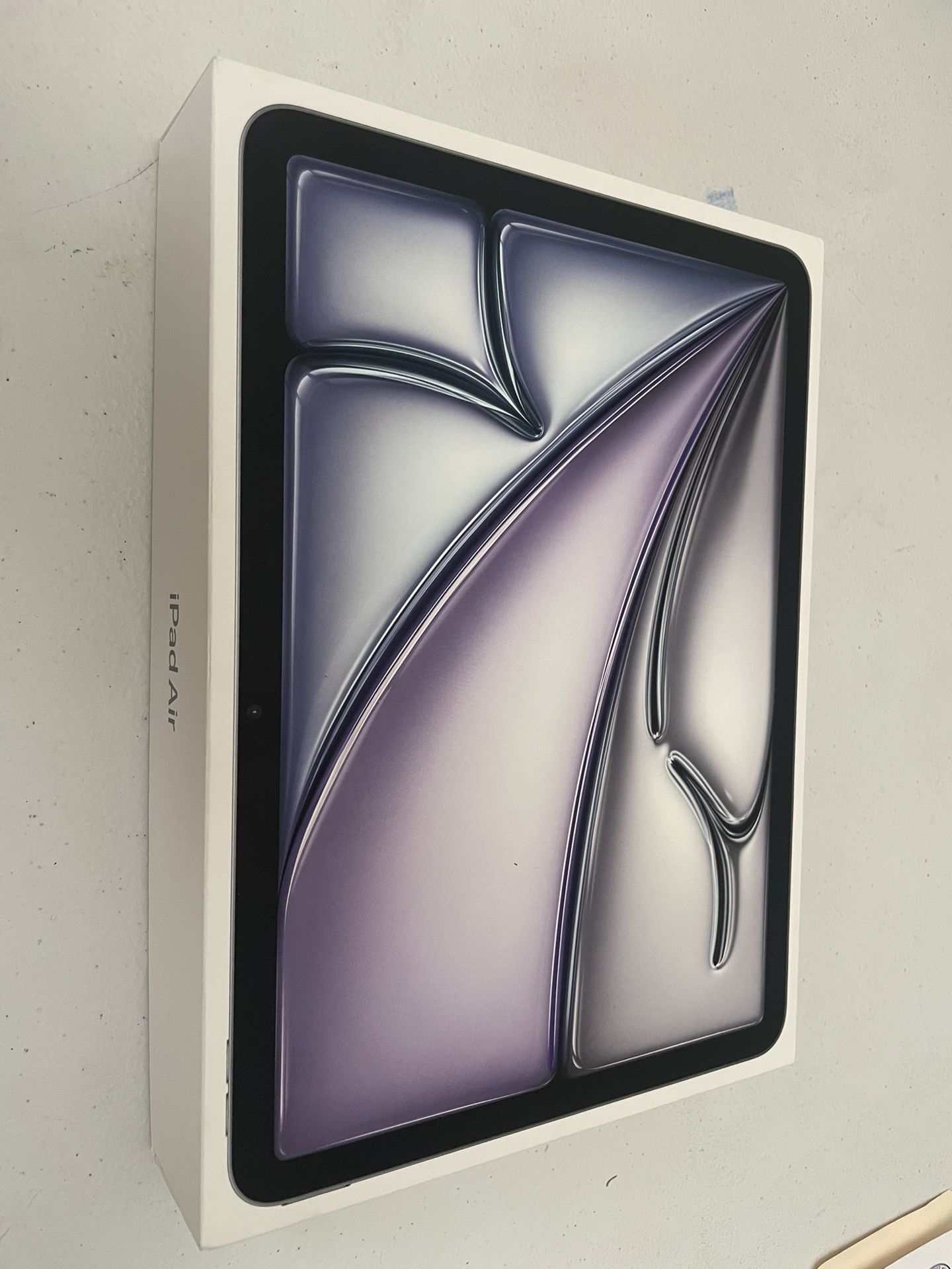 iPad Air 11-inch Box