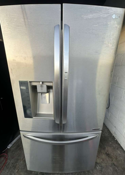 LG Stainless French Door – Clean, works great, priced to move