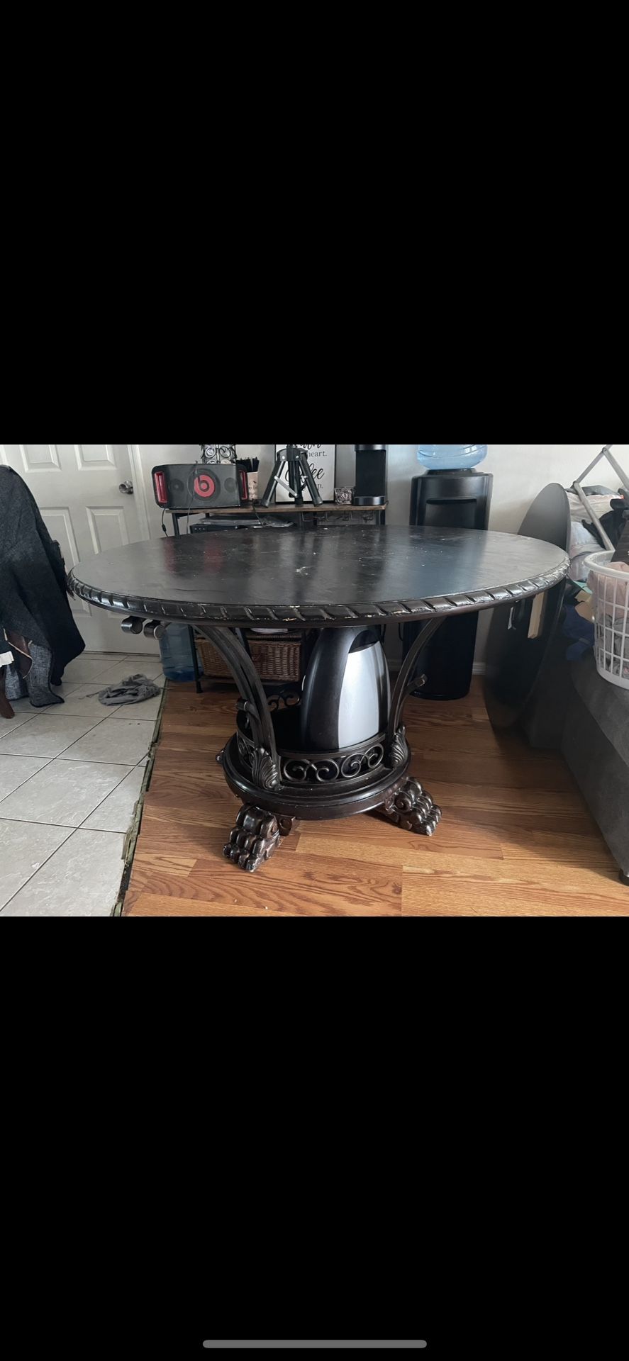 Large Round Kitchen Table