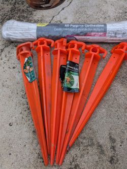 Set Of 6 Ground Stakes And Clothesline