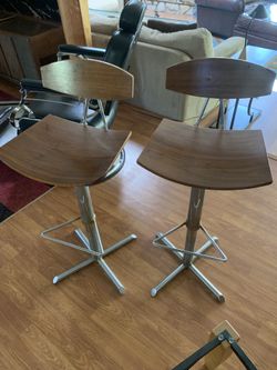 Barstools adjustable