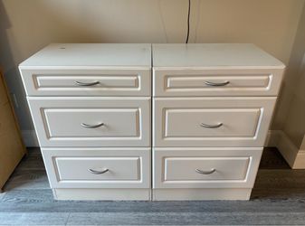 Pair Of Beautiful 3 Drawer Dressers